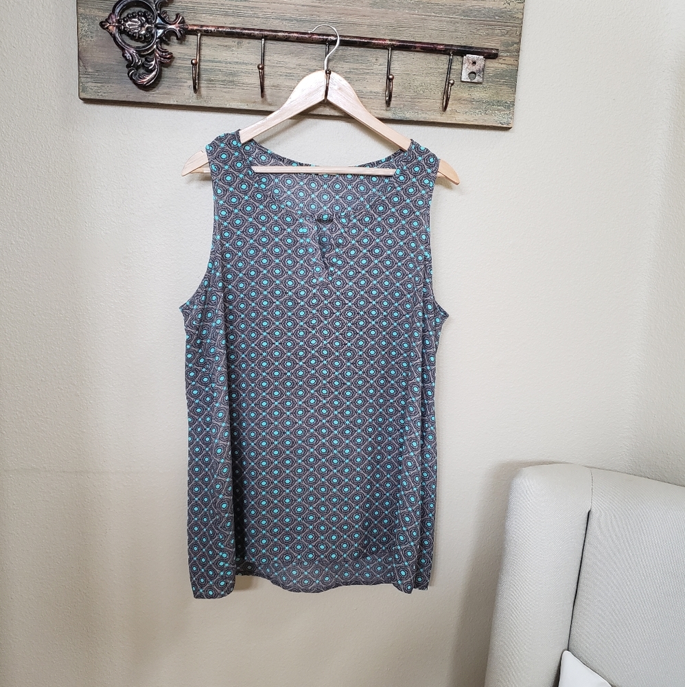 XL Sleeveless Top